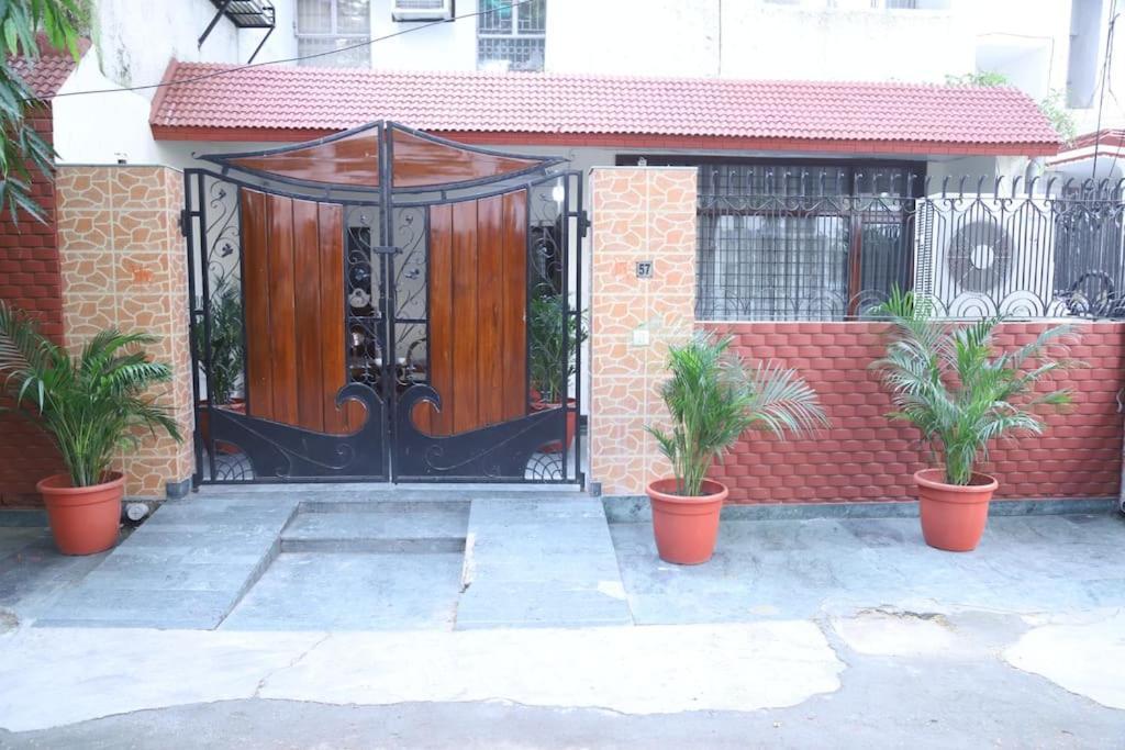 Divine India Service Apartment 3Bhk,B57 Sarita Vihar,Apollo Nueva Delhi Exterior foto
