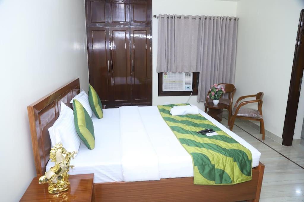 Divine India Service Apartment 3Bhk,B57 Sarita Vihar,Apollo Nueva Delhi Exterior foto
