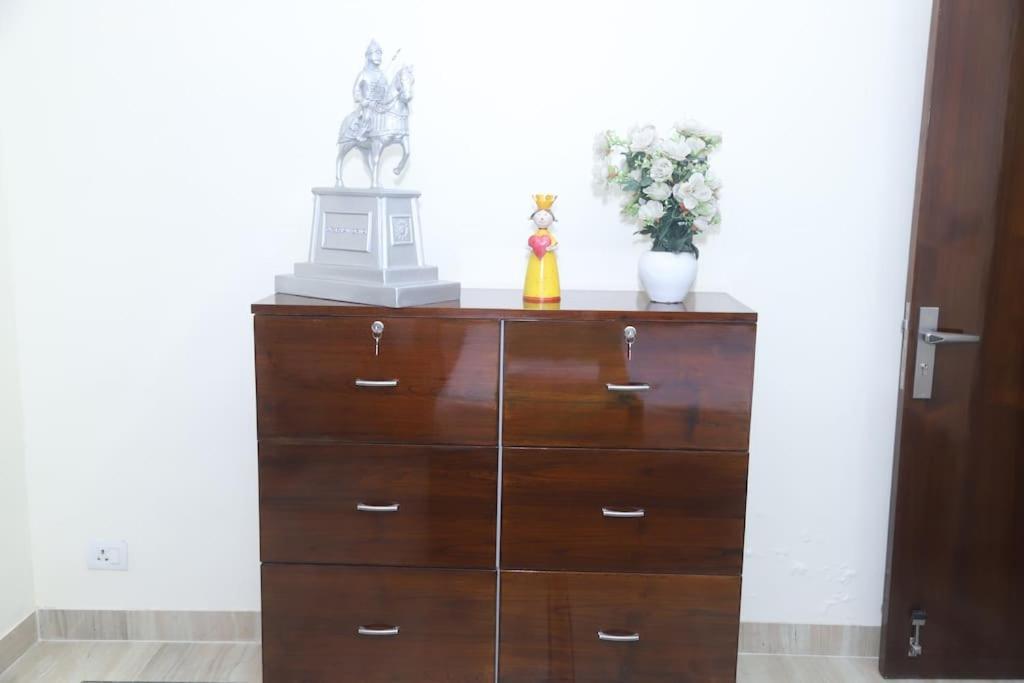 Divine India Service Apartment 3Bhk,B57 Sarita Vihar,Apollo Nueva Delhi Exterior foto