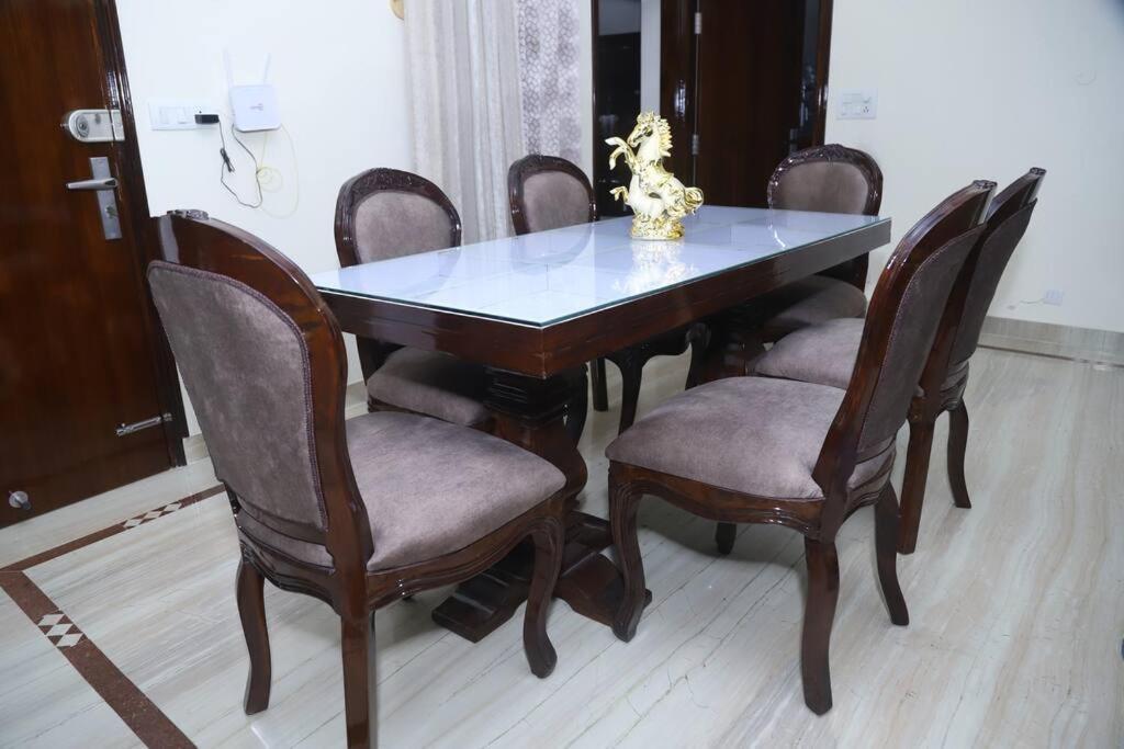 Divine India Service Apartment 3Bhk,B57 Sarita Vihar,Apollo Nueva Delhi Exterior foto