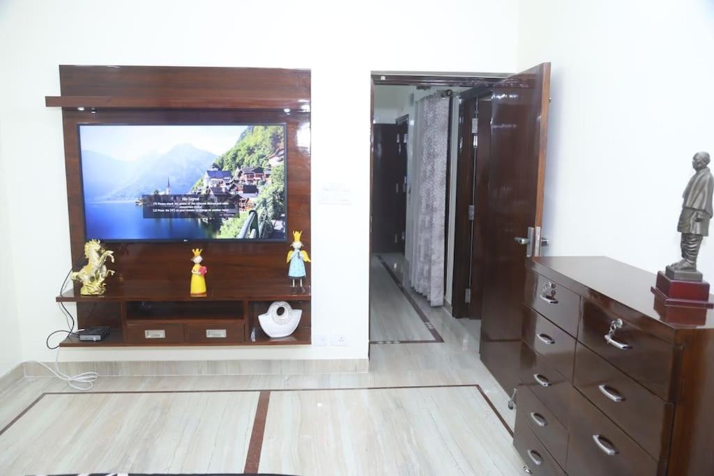 Divine India Service Apartment 3Bhk,B57 Sarita Vihar,Apollo Nueva Delhi Exterior foto