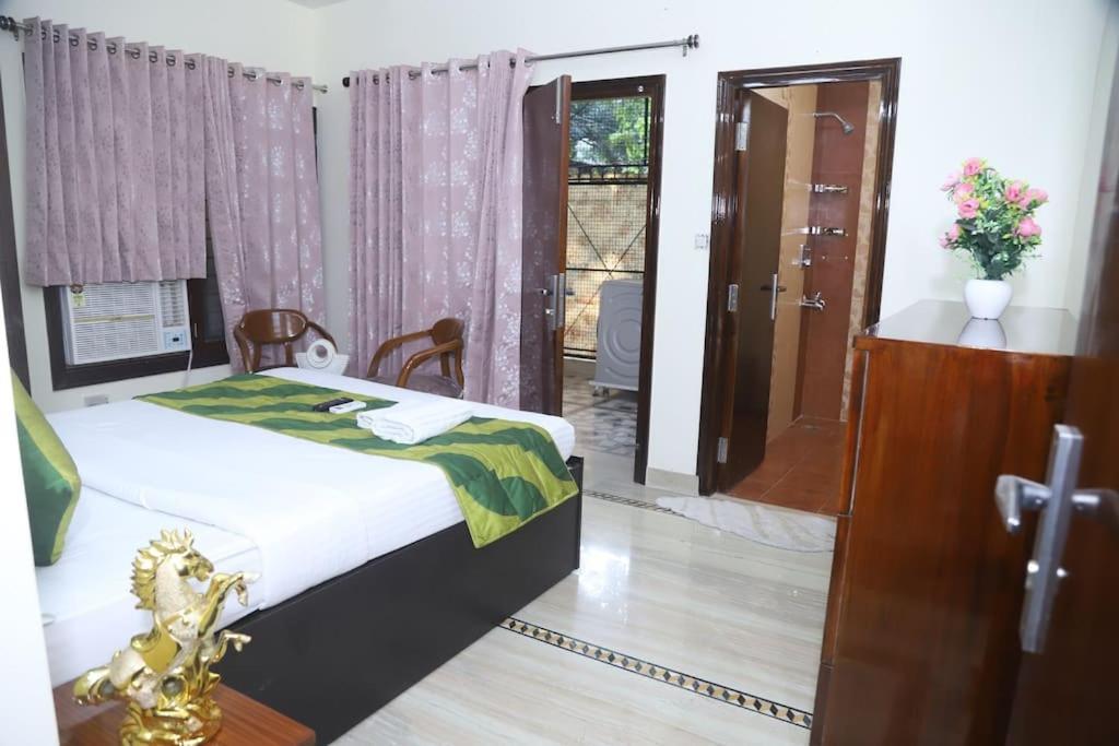 Divine India Service Apartment 3Bhk,B57 Sarita Vihar,Apollo Nueva Delhi Exterior foto