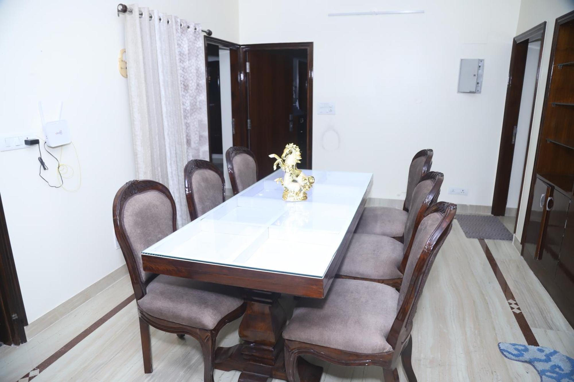 Divine India Service Apartment 3Bhk,B57 Sarita Vihar,Apollo Nueva Delhi Exterior foto